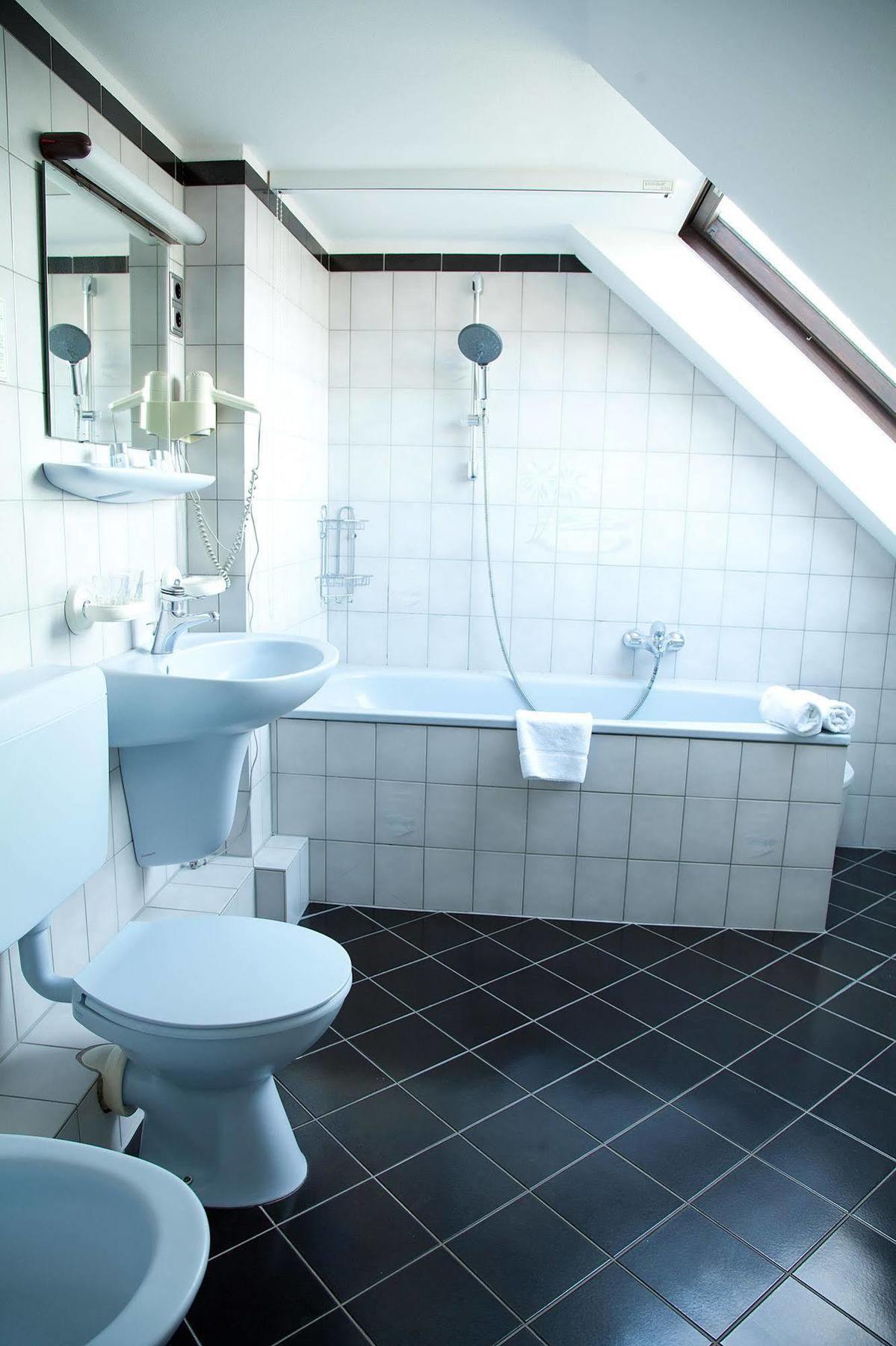 Hotel Engelbert Dusseldorf Luaran gambar